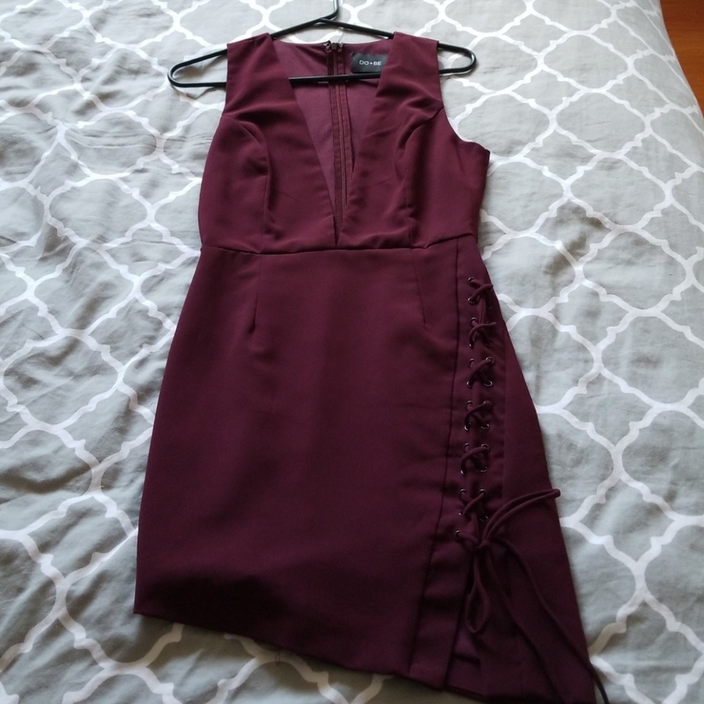 Do+be burghandy deep V dress small